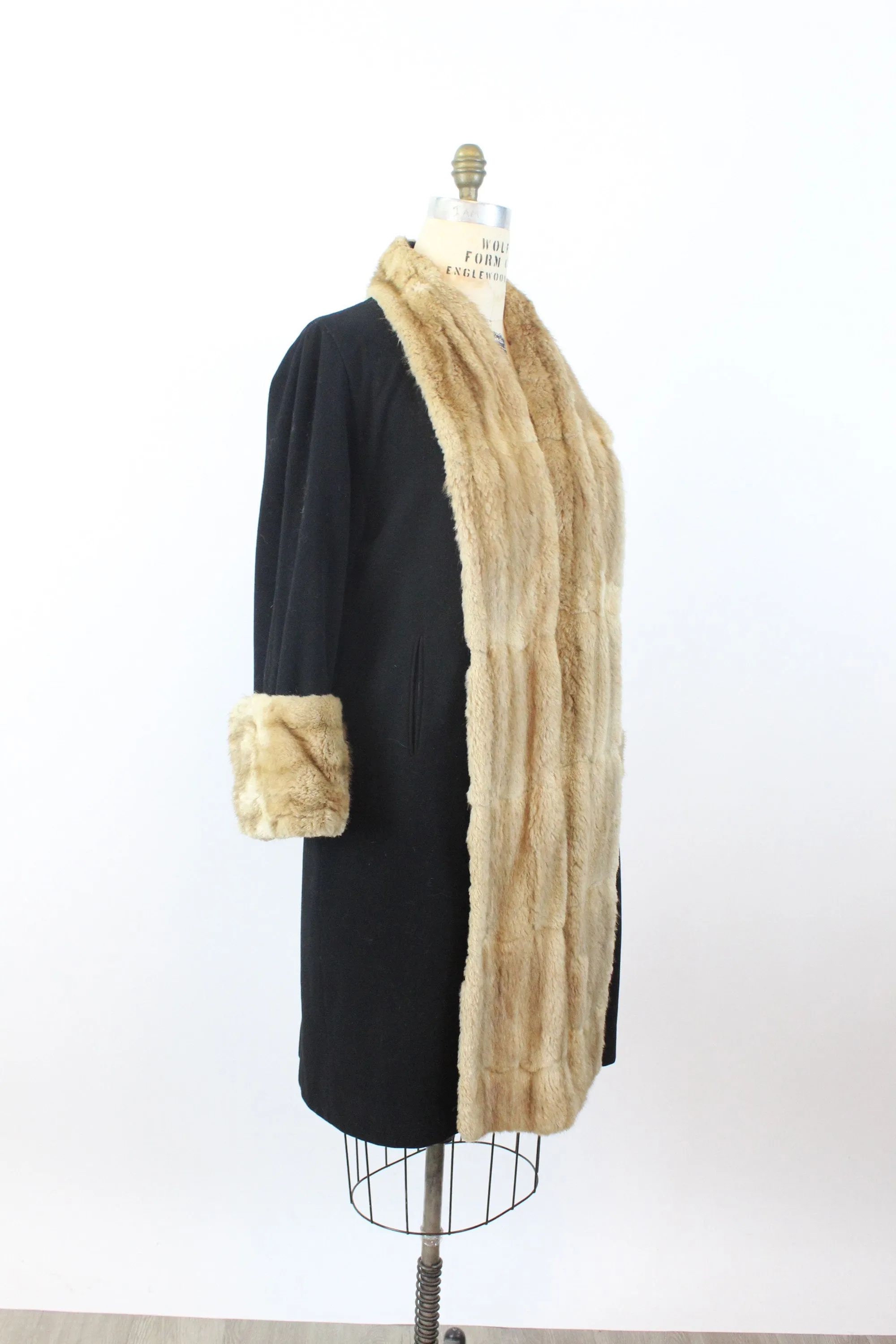 1940s 1945 documented TOWNLEY fur coat small medium | new fall