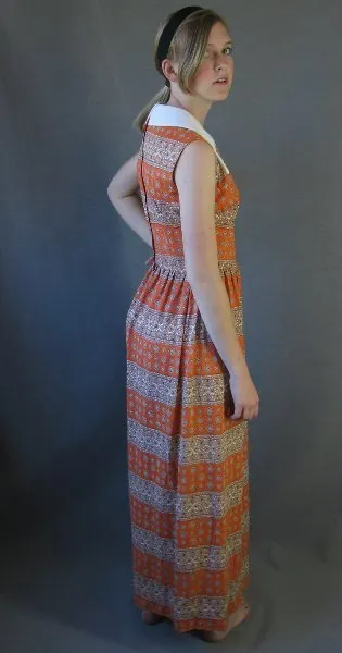 70s Women's Dress Vintage Mod Maxi Paisley Print Huge Dagger Collar Small to Medium VFG