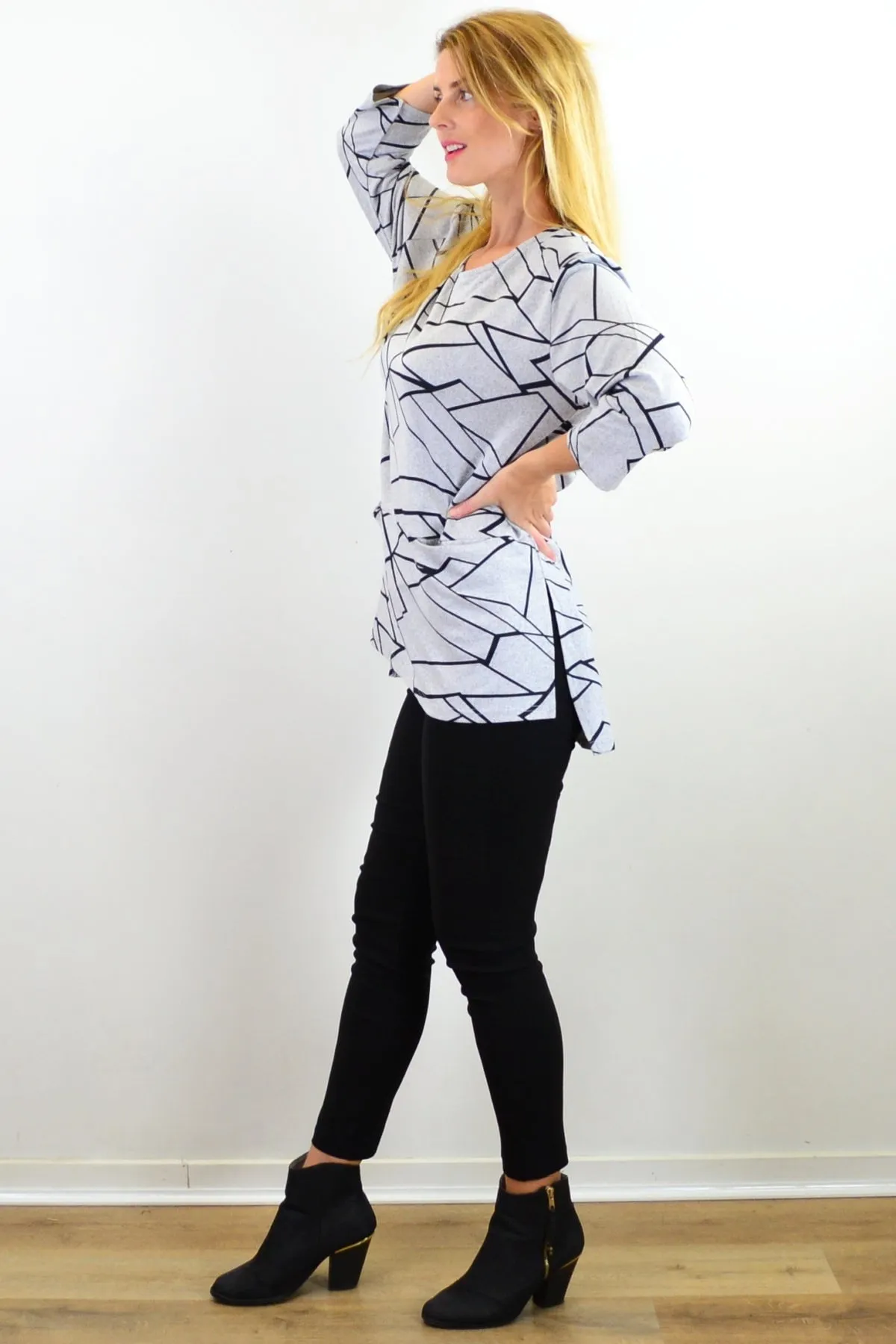 Abstract Lines Print Tunic Top