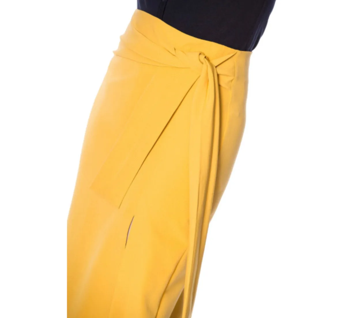 Bow pencil Skirt by Banned