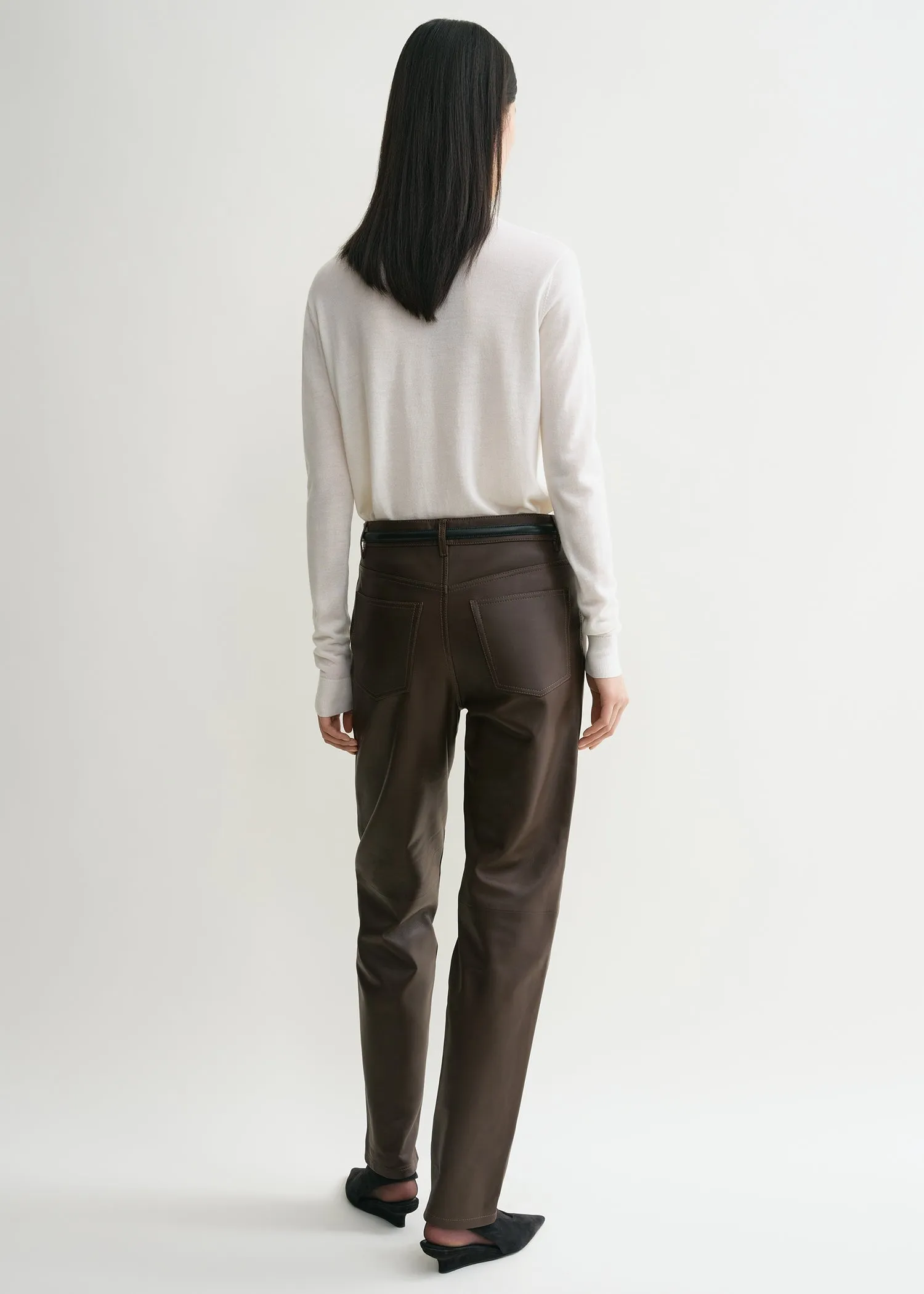 Five-pocket leather trousers bark