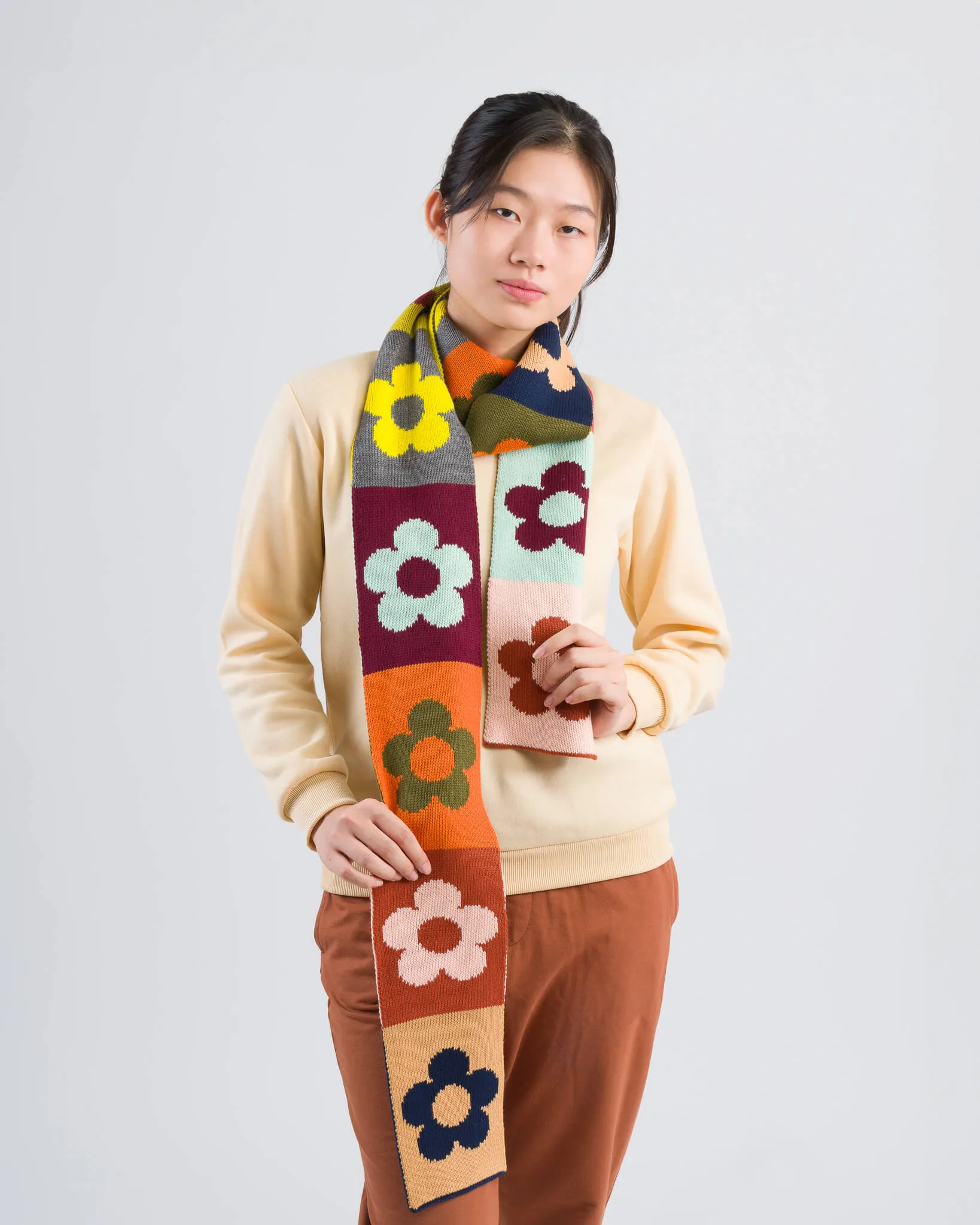 Flower Block Skinny Knit Scarf