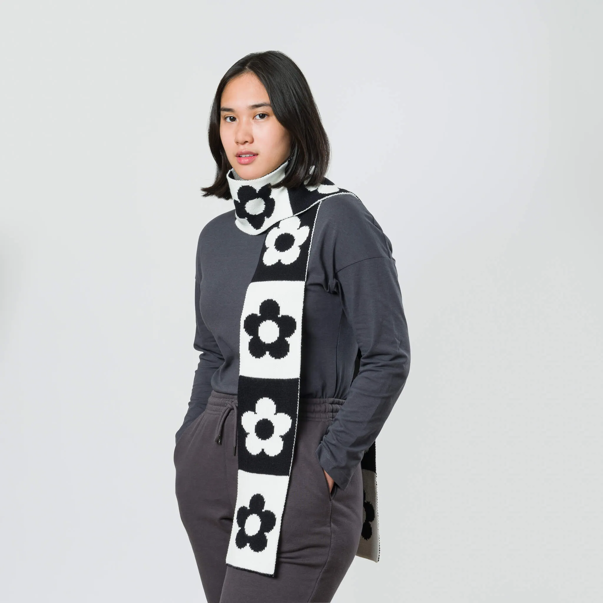 Flower Block Skinny Knit Scarf