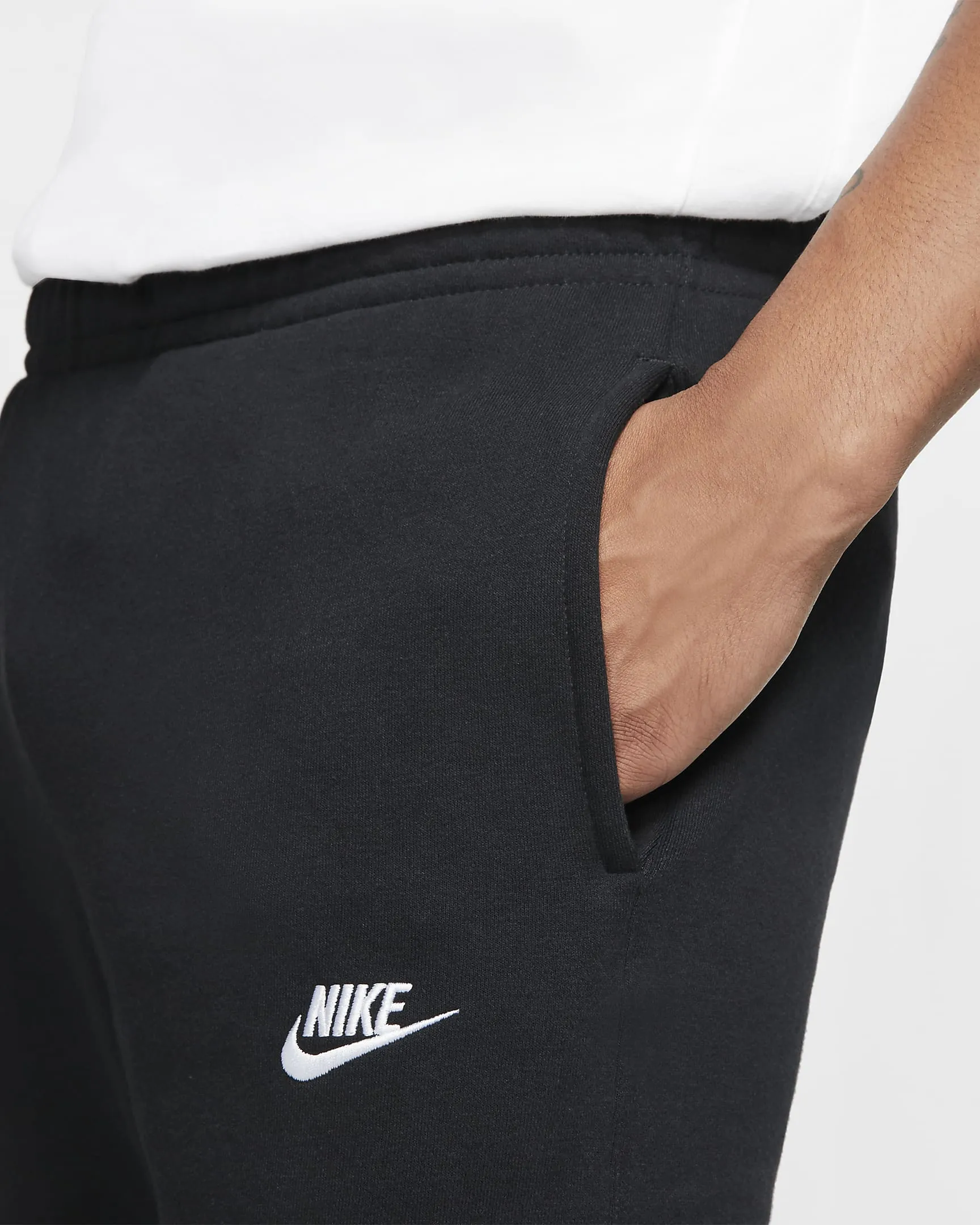 M NIKE CLUB OPEN HEM PANT