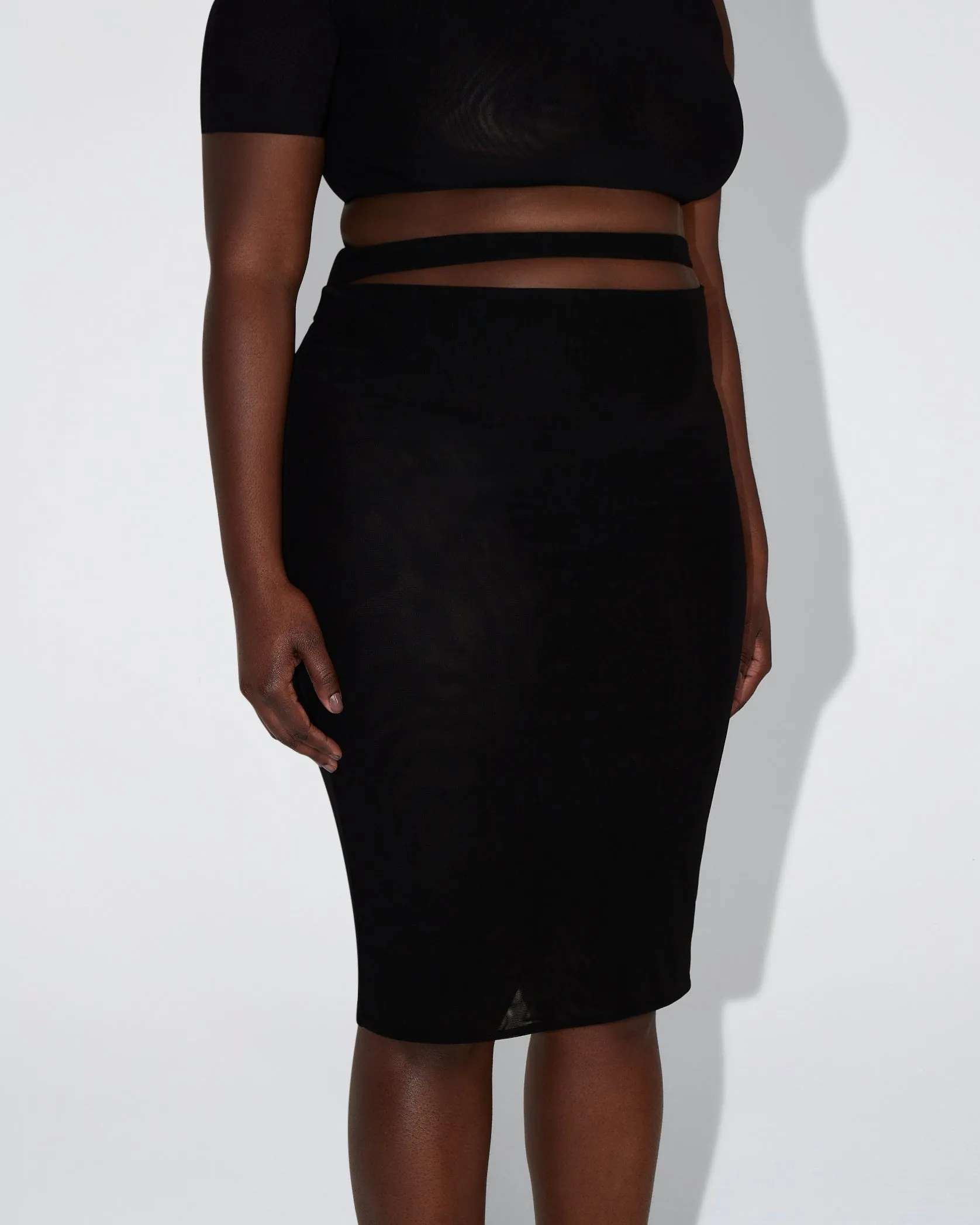 Mesh Stretch Cutout Skirt | Black