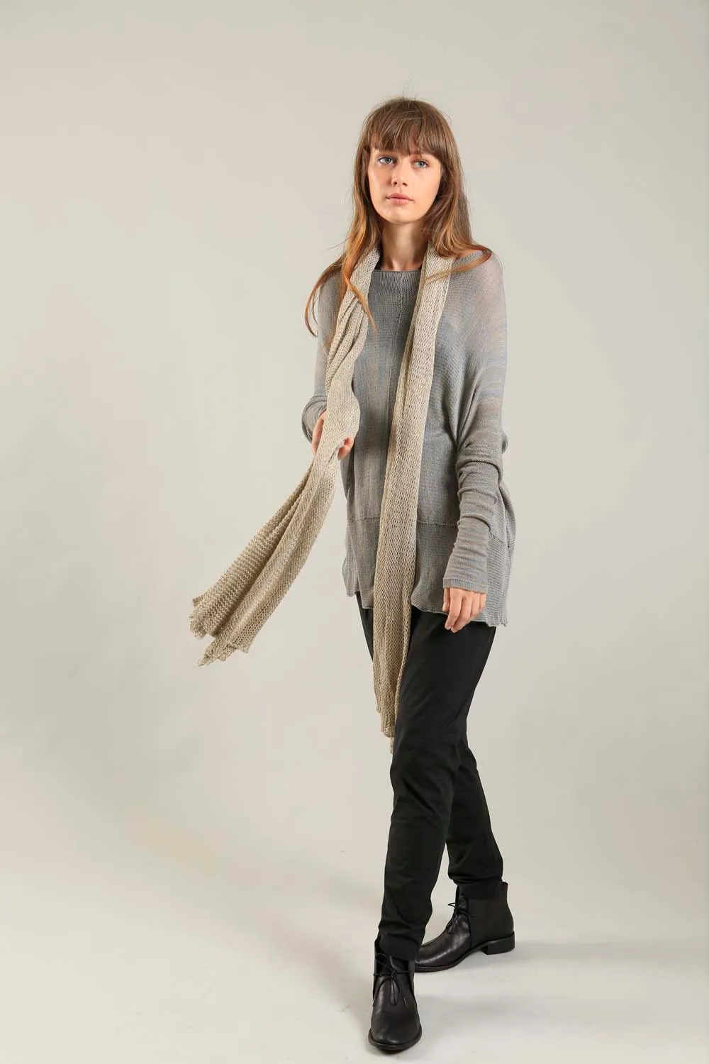 Open knit handmade Prevo scarf - Light Taupe