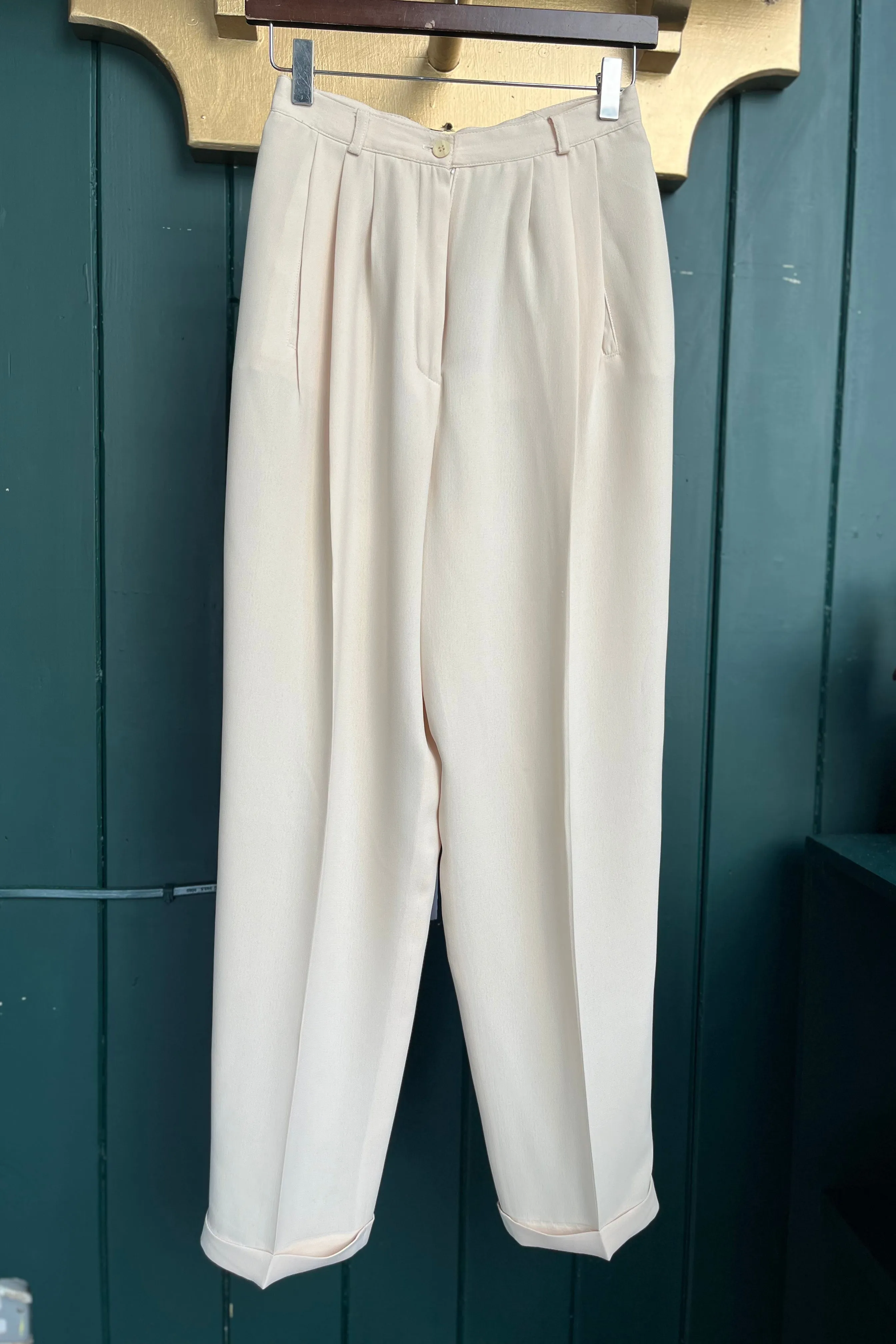 Re-Wear Rena Powan Fully Lined Cream Trousers in size 4PP