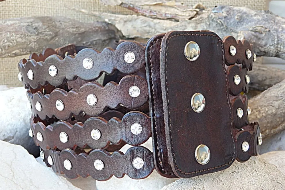 Waist belt.